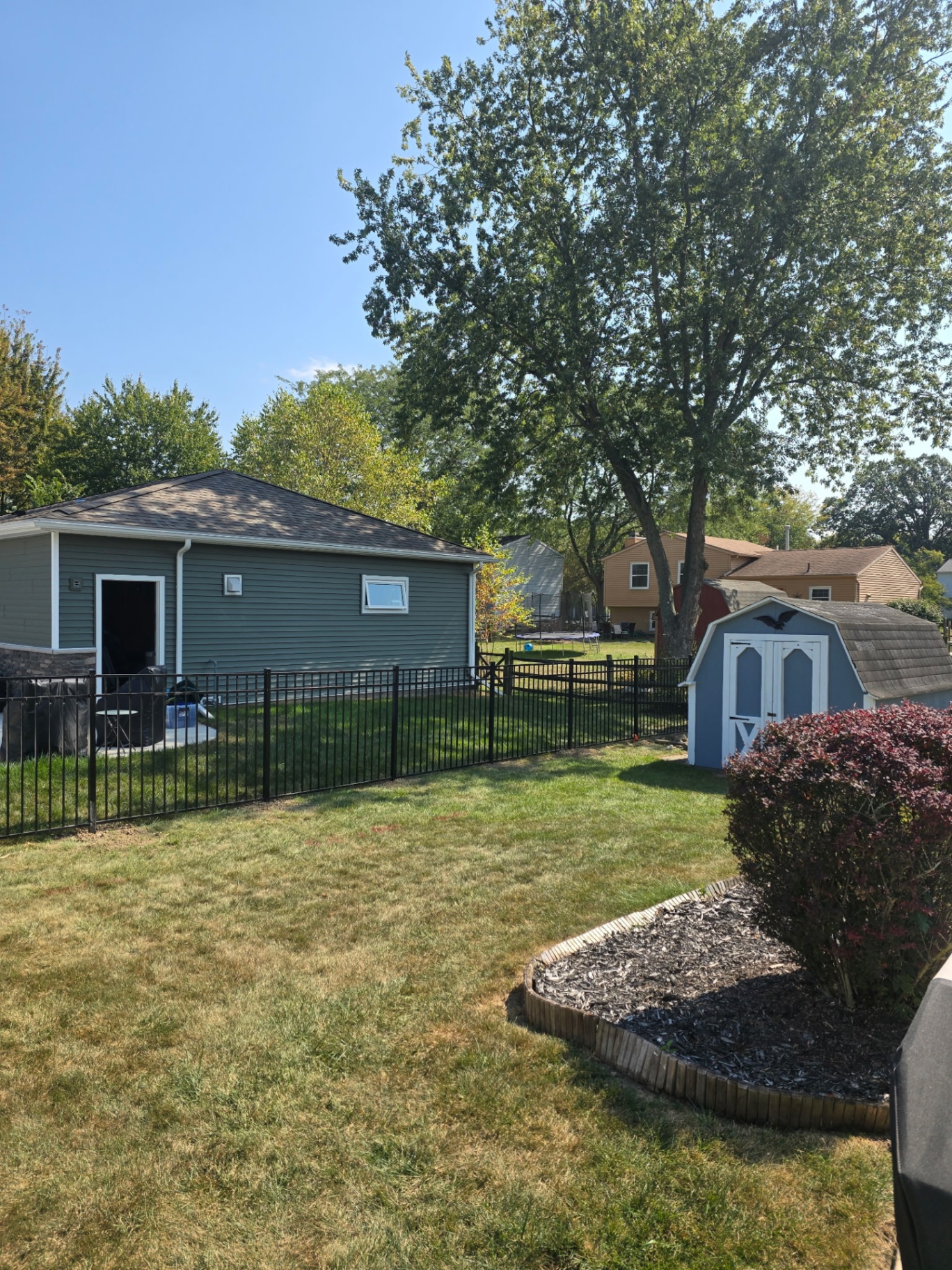Black Aluminum Yard Fence
